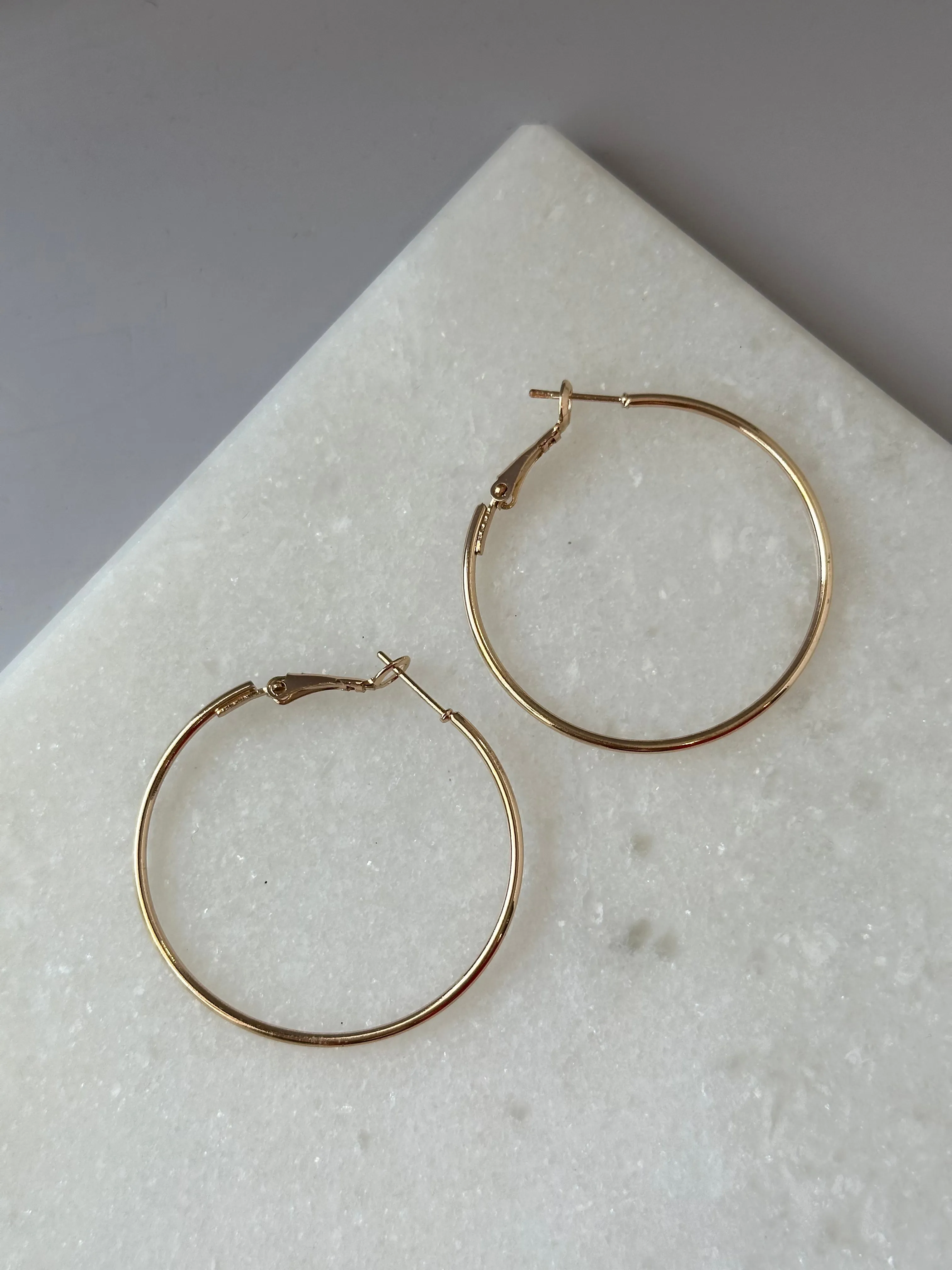 Basic Thin Gold Hoops