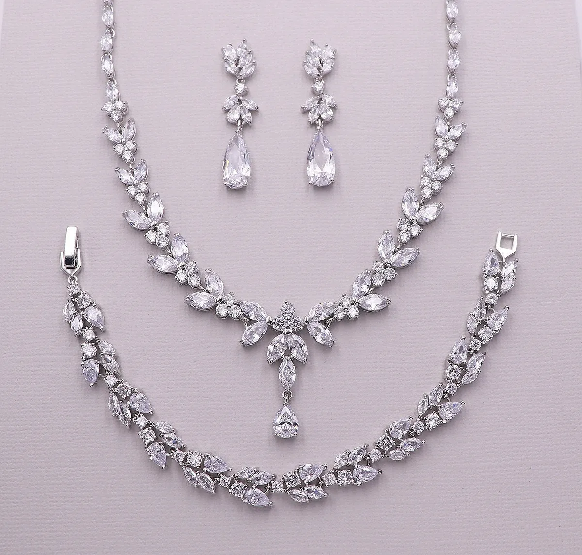 Camilla Statement Jewelry Set