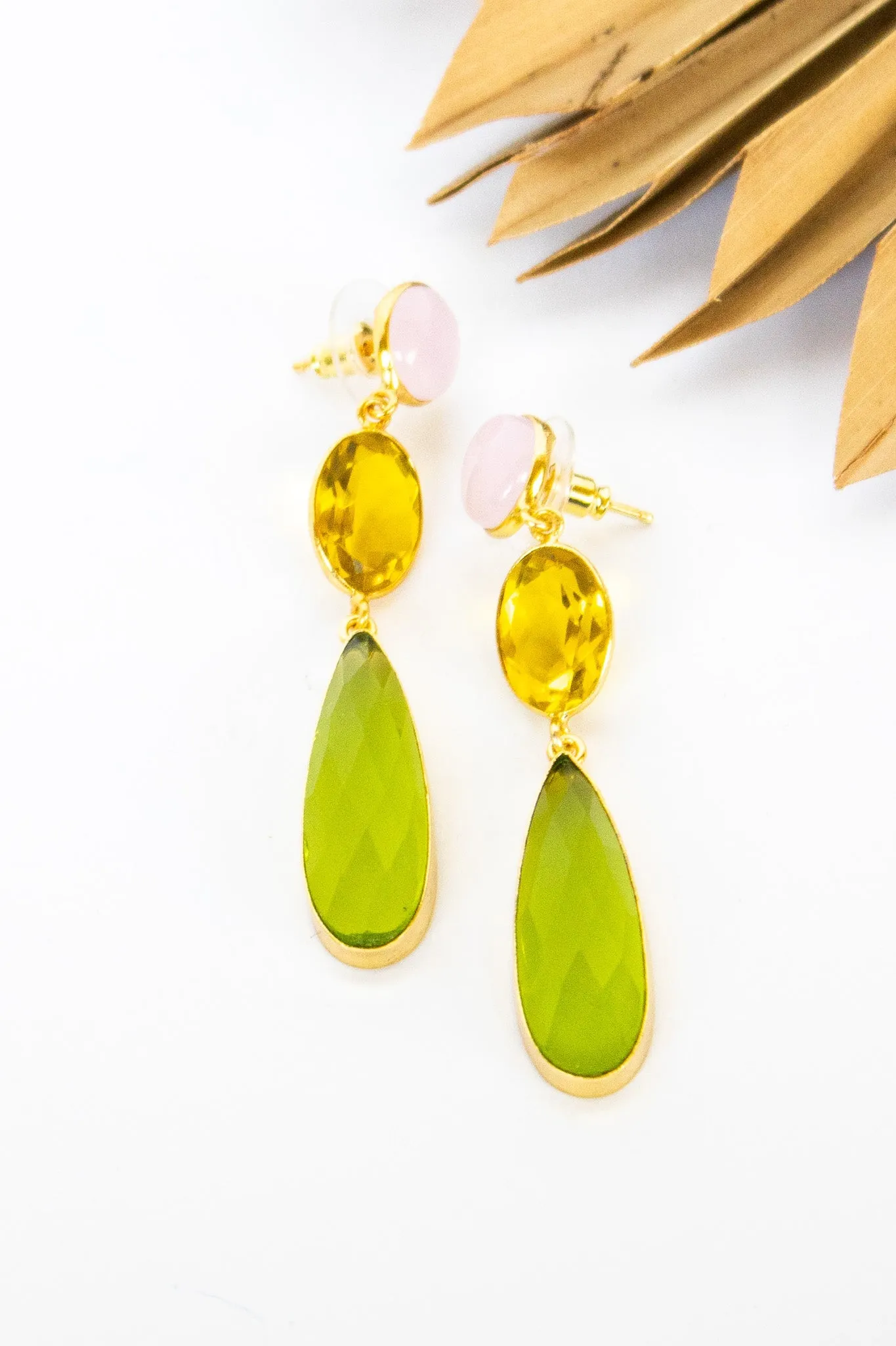Dasha White Sangria Earring
