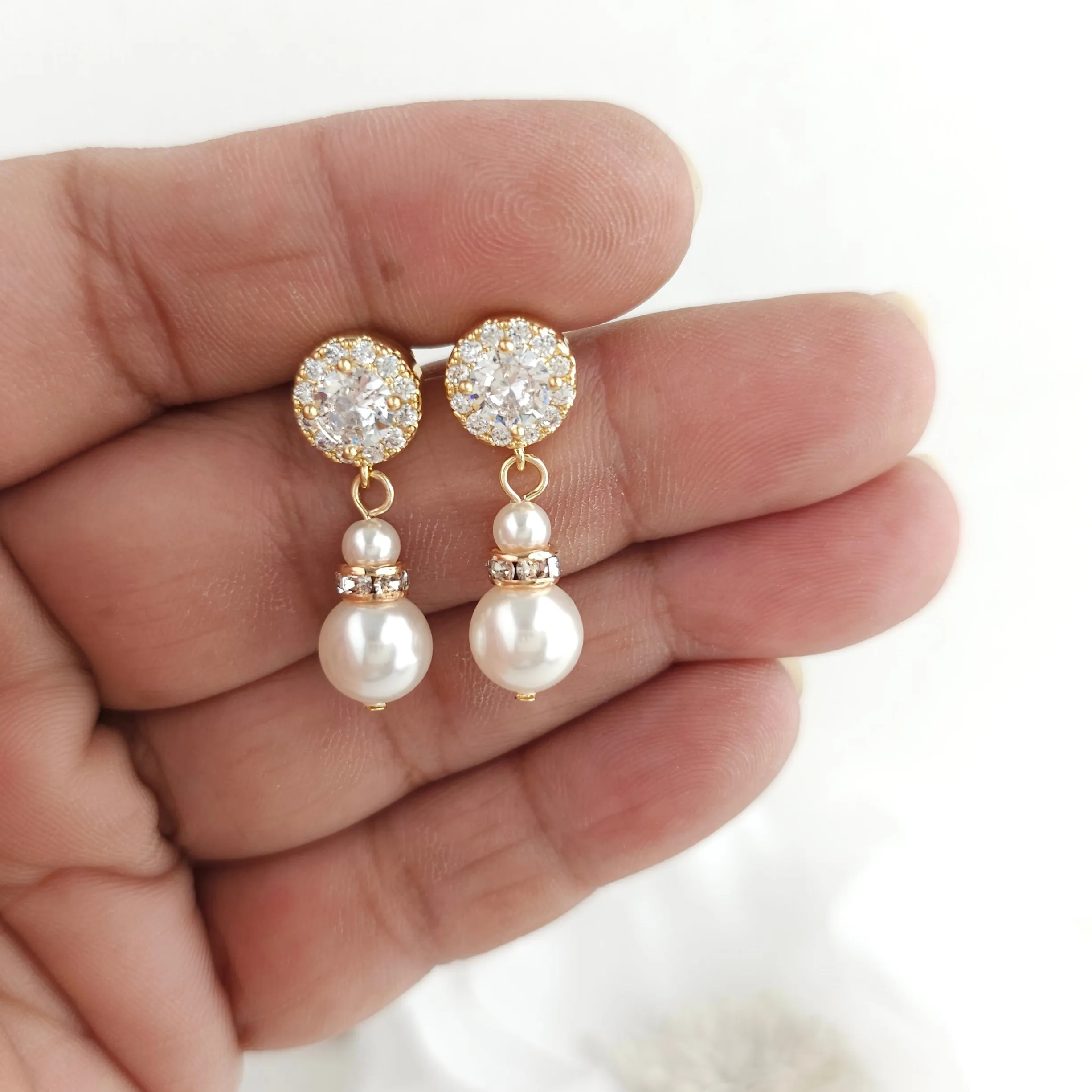 Pearl Jewelry Set in Gold for Brides and Bridesmaids-AVA