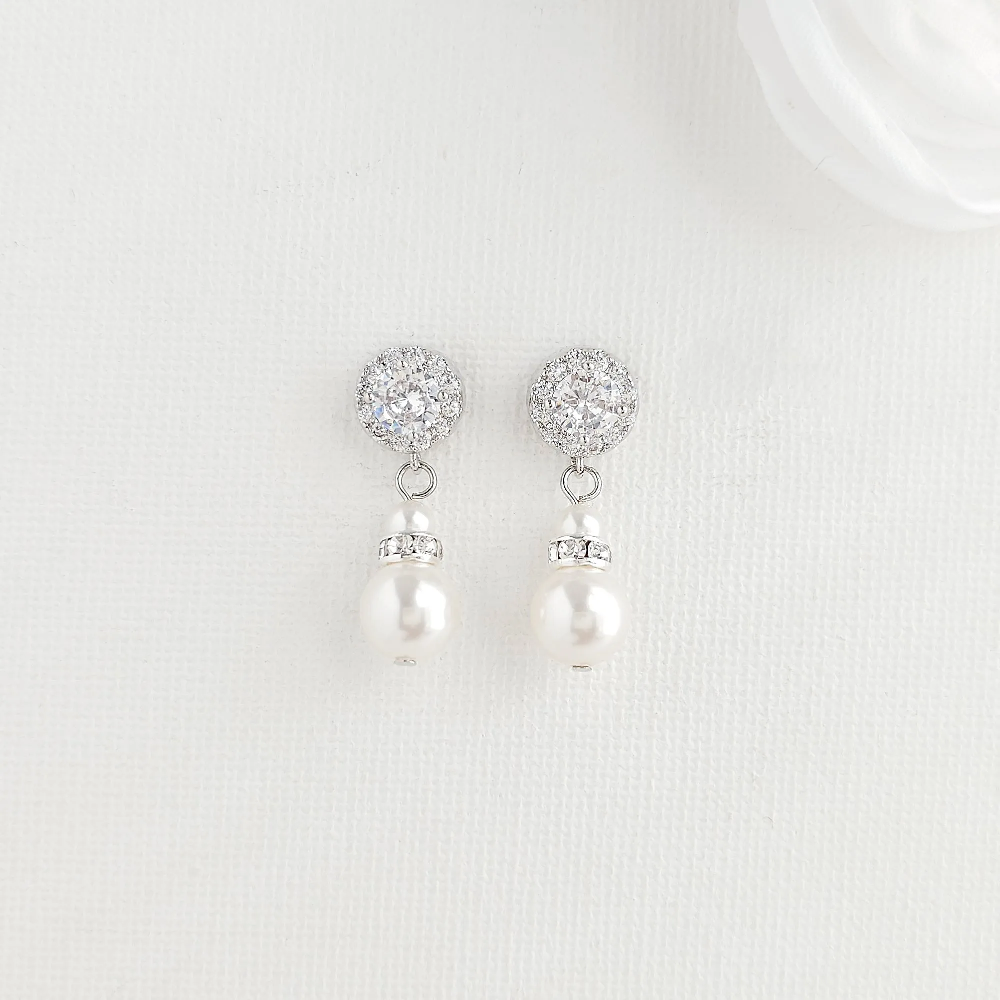 Pearl Jewelry Set in Gold for Brides and Bridesmaids-AVA