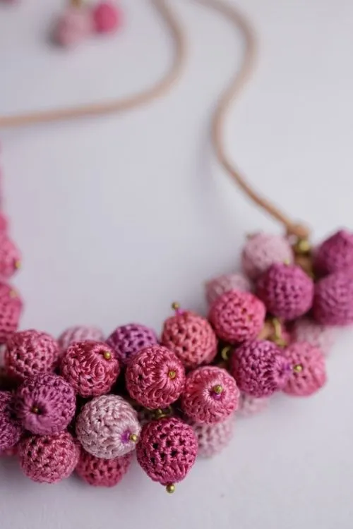 Samoolam Handmade Crochet Guldasta Necklace - Pink